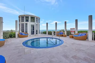 17201 Collins Ave+den #1403, Sunny Isles Beach, FL 33160 - Photo 21