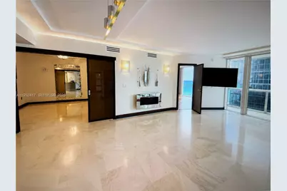 17201 Collins Ave+den #1403, Sunny Isles Beach, FL 33160 - Photo 11