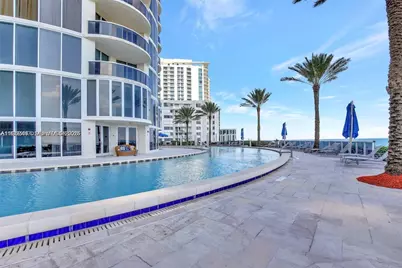 17201 Collins Ave+den #1403, Sunny Isles Beach, FL 33160 - Photo 25