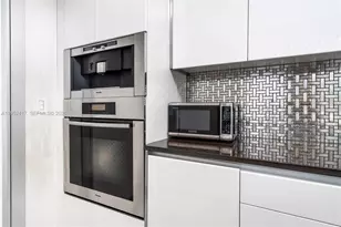 17201 Collins Ave+den, Sunny Isles Beach, FL 33160 - Photo 5