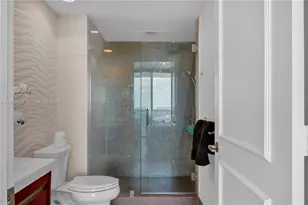 1800 S Ocean Dr, Hallandale Beach, FL 33009 - Photo 17