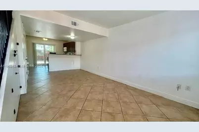 560 NW 82nd Pl #306, Miami, FL 33126 - Photo 11