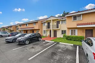 560 NW 82nd Pl, Miami, FL 33126 - Photo 3