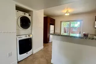 560 NW 82nd Pl, Miami, FL 33126 - Photo 19
