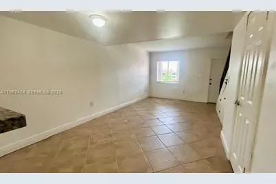 560 NW 82nd Pl #306, Miami, FL 33126 - Photo 9