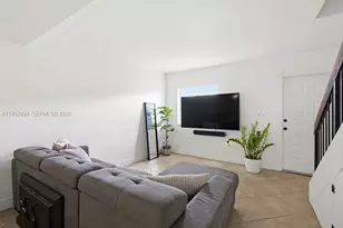 560 NW 82nd Pl, Miami, FL 33126 - Photo 5