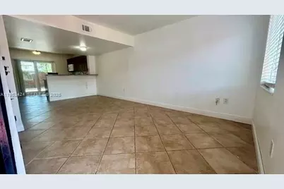 560 NW 82nd Pl #306, Miami, FL 33126 - Photo 7