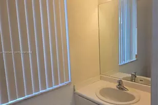 1523 SE 24th Ct, Homestead, FL 33035 - Photo 5