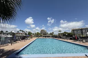 2101 Atlantic Shores Blvd, Hallandale Beach, FL 33009 - Photo 13