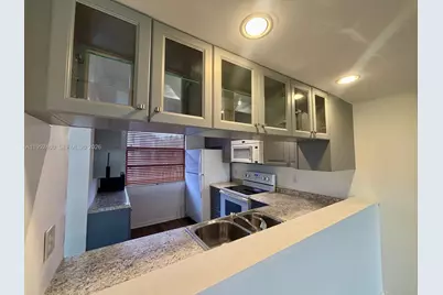 1703 Whitehall Dr #306, Davie, FL 33324 - Photo 9