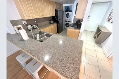 1717 N Bayshore Dr #A-1450, Miami, FL 33132 - Photo 27