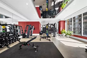 11 NE 6th St, Miami, FL 33132 - Photo 21