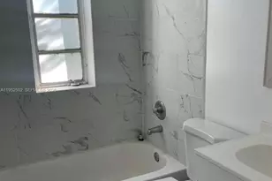 1611 Euclid Ave, Miami Beach, FL 33139 - Photo 9