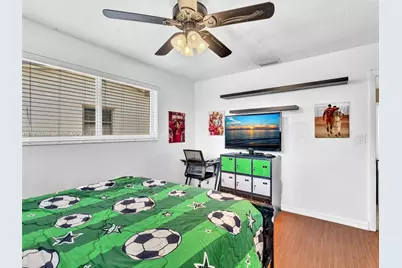 8581 NW 15th Ct, Pembroke Pines, FL 33024 - Photo 23