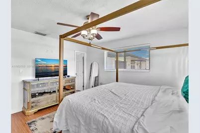 8581 NW 15th Ct, Pembroke Pines, FL 33024 - Photo 21