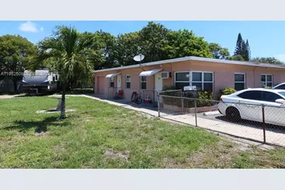 205 SE 10th St, Hallandale Beach, FL 33009 - Photo 5