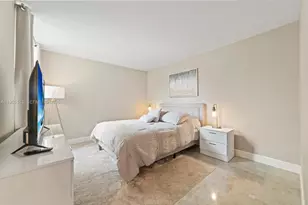 8002 SW 149th Ave, Miami, FL 33193 - Photo 5