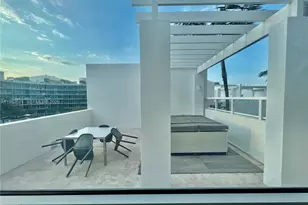 50 South Pointe Dr, Miami Beach, FL 33139 - Photo 25