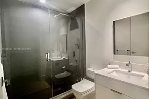 50 South Pointe Dr, Miami Beach, FL 33139 - Photo 19