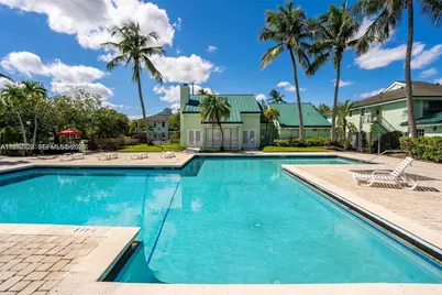 8719 NW 39th St #8719, Sunrise, FL 33351 - Photo 3