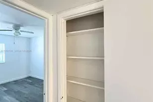 8719 NW 39th St, Sunrise, FL 33351 - Photo 9