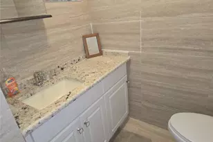 330 SE 2nd St, Hallandale Beach, FL 33009 - Photo 9