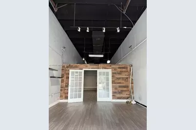 527 SW 12th Ave, Miami, FL 33130 - Photo 1