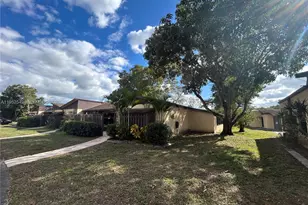 602 Briarwood Cir, Hollywood, FL 33024 - Photo 1