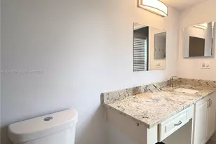 2206 S Cypress Bend Dr, Pompano Beach, FL 33069 - Photo 17