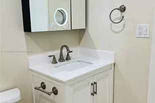 8000 Fairview Dr, Tamarac, FL 33321 - Photo 17