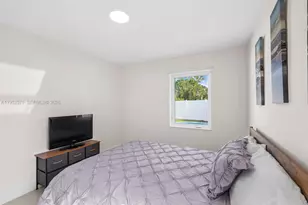 416 NE 29th St, Wilton Manors, FL 33334 - Photo 21