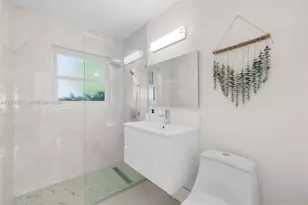 416 NE 29th St, Wilton Manors, FL 33334 - Photo 19