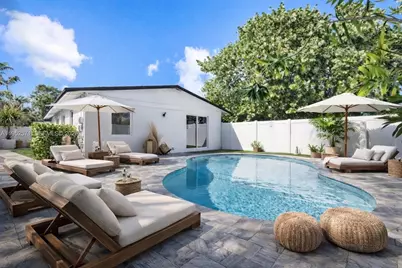 416 NE 29th St, Wilton Manors, FL 33334 - Photo 1