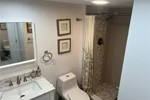 3675 N Country Club Dr, Aventura, FL 33180 - Photo 23