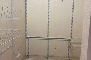 8771 NW 106th Ln, Hialeah Gardens, FL 33018 - Photo 9