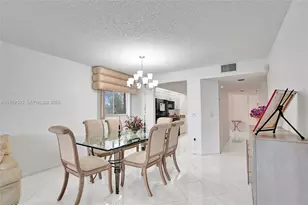 12955 SW 16th Ct, Pembroke Pines, FL 33027 - Photo 9