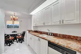 12955 SW 16th Ct, Pembroke Pines, FL 33027 - Photo 3