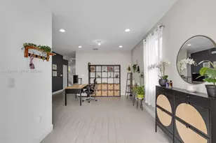 4925 NW 51st Ter, Tamarac, FL 33319 - Photo 3