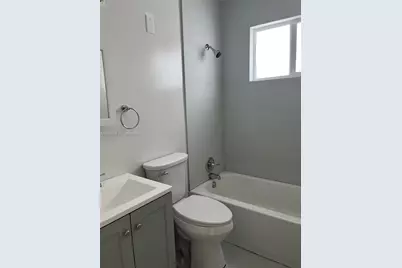 3330 NW 4th St, Miami, FL 33125 - Photo 7