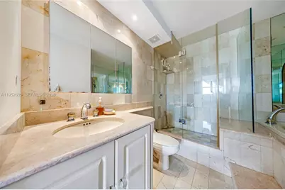 465 Ocean Dr #419, Miami Beach, FL 33139 - Photo 13