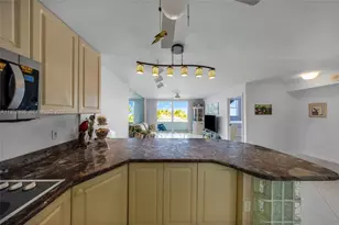 465 Ocean Dr, Miami Beach, FL 33139 - Photo 5