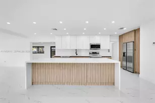 695 W 73rd Pl, Hialeah, FL 33014 - Photo 7