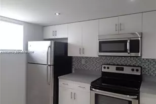 1075 Riverside Dr, Coral Springs, FL 33071 - Photo 3