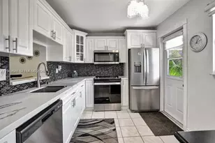 219 NE 14th Ave, Hallandale Beach, FL 33009 - Photo 3