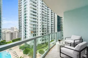 1060 Brickell Ave, Miami, FL 33131 - Photo 3