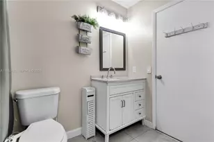 2690 W 76th St, Hialeah, FL 33016 - Photo 15