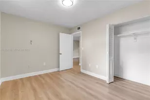 2690 W 76th St, Hialeah, FL 33016 - Photo 13