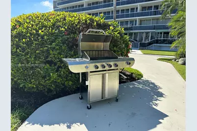 900 Bay Dr #413, Miami Beach, FL 33141 - Photo 15