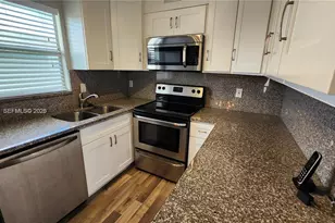 756 Flanders P, Delray Beach, FL 33484 - Photo 3