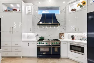 10502 Kestrel St, Plantation, FL 33324 - Photo 17